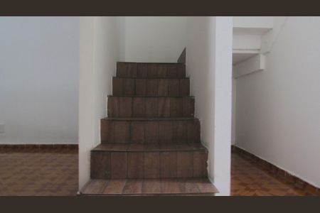 Casa à venda com 2 quartos, 130m² em Metalúrgicos, Osasco