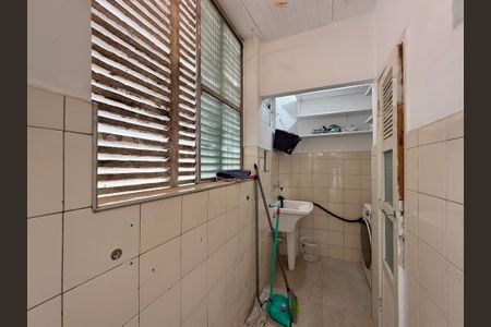 Apartamento para alugar com 80m², 2 quartos e 1 vagaÁrea de Serviço