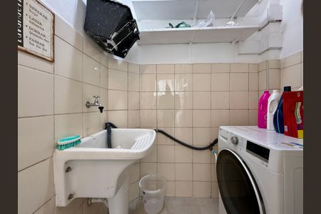 Apartamento para alugar com 80m², 2 quartos e 1 vagaÁrea de Serviço