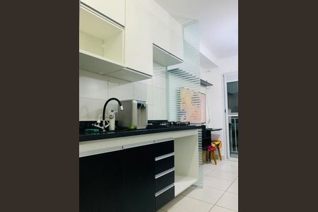 Cozinha de apartamento para alugar com 1 quarto, 30m² em Vila Alpina, São Paulo