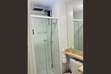 Banheiro de apartamento para alugar com 1 quarto, 30m² em Vila Alpina, São Paulo