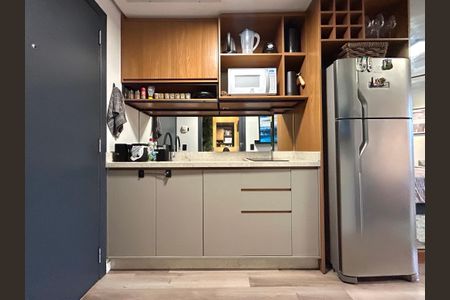 Cozinha  de apartamento para alugar com 1 quarto, 25m² em Itacorubi, Florianópolis