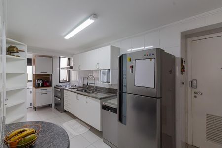 Apartamento para alugar com 98m², 3 quartos e 2 vagasCozinha