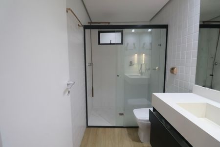 Apartamento para alugar com 200m², 4 quartos e 2 vagas Apartamento para alugar com 200m², 4 quartos e 2 vagasBanheiro Suíte 3