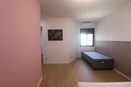 Apartamento para alugar com 200m², 4 quartos e 2 vagas Apartamento para alugar com 200m², 4 quartos e 2 vagasSuíte 3