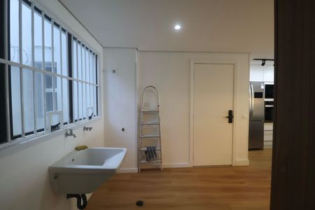 Apartamento para alugar com 200m², 4 quartos e 2 vagas Apartamento para alugar com 200m², 4 quartos e 2 vagasÁrea de Serviço