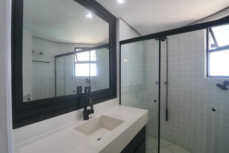 Apartamento para alugar com 200m², 4 quartos e 2 vagas Apartamento para alugar com 200m², 4 quartos e 2 vagasBanheiro Suíte