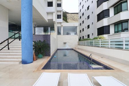 Apartamento para alugar com 200m², 4 quartos e 2 vagas Apartamento para alugar com 200m², 4 quartos e 2 vagasÁrea comum