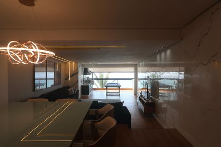 Apartamento para alugar com 200m², 4 quartos e 2 vagas Apartamento para alugar com 200m², 4 quartos e 2 vagasSala