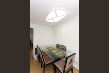 Apartamento à venda com 66m², 3 quartos e 1 vaga Apartamento à venda com 66m², 3 quartos e 1 vagaSala