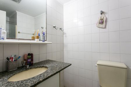 Apartamento à venda com 66m², 3 quartos e 1 vaga Apartamento à venda com 66m², 3 quartos e 1 vagaBanheiro