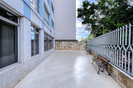 Apartamento para alugar com 74m², 2 quartos e sem vagaÁrea comum