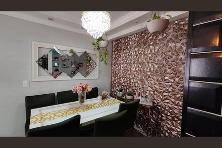 Sala de estar / jantar de apartamento à venda com 2 quartos, 45m² em Vila Carmosina, São Paulo