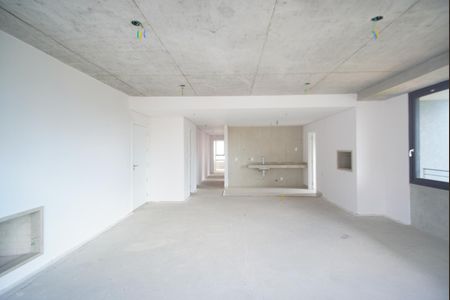 Sala de apartamento à venda com 3 quartos, 170m² em Petrópolis, Porto Alegre