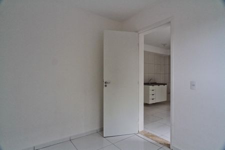 Quarto 1 de apartamento para alugar com 2 quartos, 38m² em Jardim Bandeirantes, São Paulo