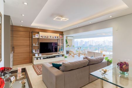 Apartamento à venda com 130m², 2 quartos e 3 vagas Apartamento à venda com 130m², 2 quartos e 3 vagasSala