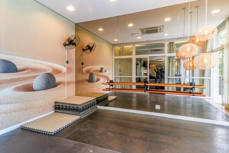Apartamento à venda com 130m², 2 quartos e 3 vagas Apartamento à venda com 130m², 2 quartos e 3 vagasÁrea Comum - Academia