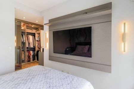 Apartamento à venda com 130m², 2 quartos e 3 vagas Apartamento à venda com 130m², 2 quartos e 3 vagasSuíte 1