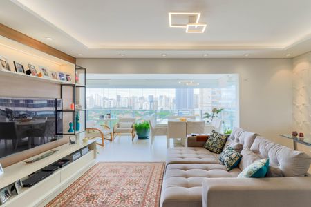 Apartamento à venda com 130m², 2 quartos e 3 vagas Apartamento à venda com 130m², 2 quartos e 3 vagasSala