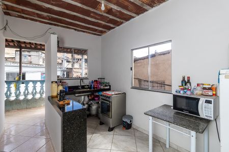 Cozinha de casa à venda com 2 quartos, 55m² em Apolonia, Belo Horizonte