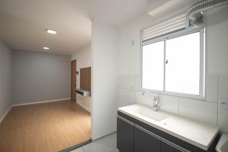 Apartamento para alugar com 41m², 2 quartos e 1 vaga Apartamento para alugar com 41m², 2 quartos e 1 vagaCozinha e Área de Serviço