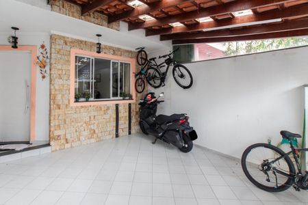 Casa à venda com 100m², 3 quartos e 2 vagasGaragem