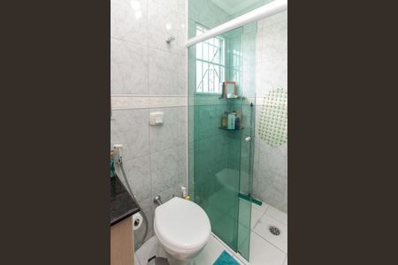 Casa à venda com 100m², 3 quartos e 2 vagasBanheiro da Suíte