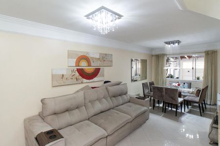 Casa à venda com 100m², 3 quartos e 2 vagasSala