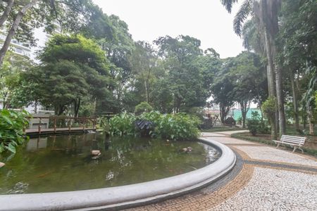 Apartamento à venda com 240m², 4 quartos e 2 vagasLago