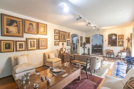 Apartamento à venda com 240m², 4 quartos e 2 vagasSala