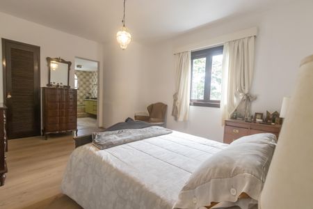 Apartamento à venda com 240m², 4 quartos e 2 vagasQuarto Suíte