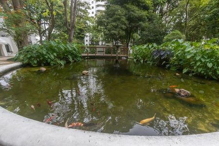 Apartamento à venda com 240m², 4 quartos e 2 vagasLago