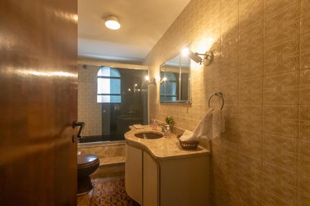 Apartamento à venda com 240m², 4 quartos e 2 vagasBanheiro Corredor