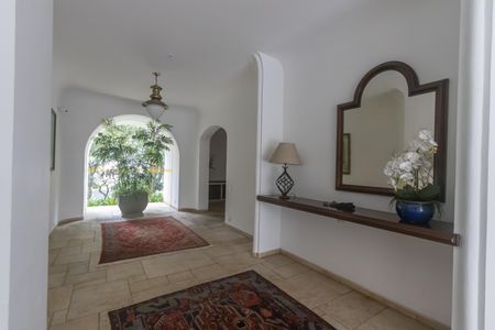 Apartamento à venda com 240m², 4 quartos e 2 vagasHall social