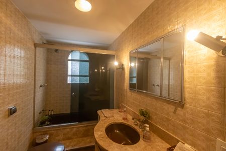 Apartamento à venda com 240m², 4 quartos e 2 vagasBanheiro Corredor