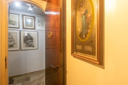 Apartamento à venda com 240m², 4 quartos e 2 vagasLavabo