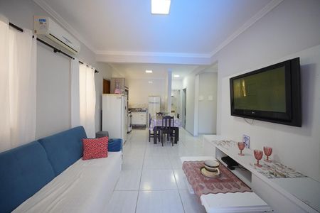 Sala de casa de condomínio para alugar com 3 quartos, 80m² em Barra da Lagoa, Florianópolis