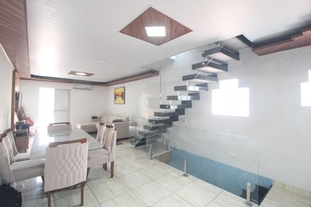 Sala de casa à venda com 3 quartos, 300m² em Vila dos Andradas, São Paulo