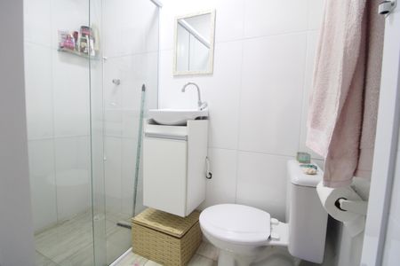 Casa à venda com 300m², 3 quartos e 2 vagasBanheiro comum 1