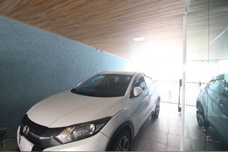 Casa à venda com 300m², 3 quartos e 2 vagasGaragem