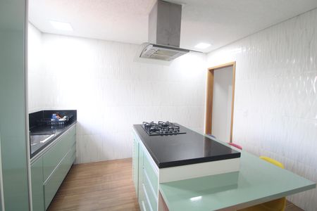 Casa à venda com 300m², 3 quartos e 2 vagasCozinha