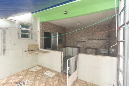 Casa para alugar com 80m², 2 quartos e 1 vaga Casa para alugar com 80m², 2 quartos e 1 vagaQuintal