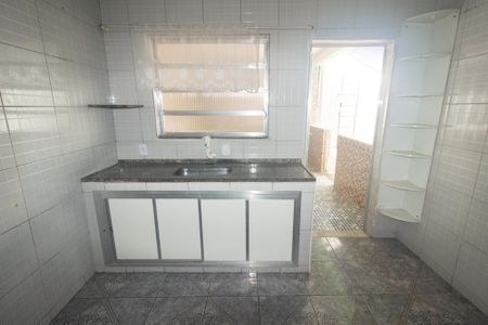 Casa para alugar com 80m², 2 quartos e 1 vaga Casa para alugar com 80m², 2 quartos e 1 vagaCozinha e Área de Serviço