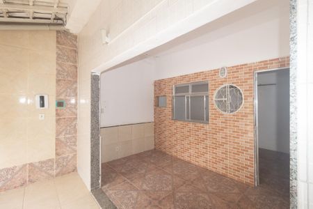 Casa para alugar com 80m², 2 quartos e 1 vaga Casa para alugar com 80m², 2 quartos e 1 vagaVaranda