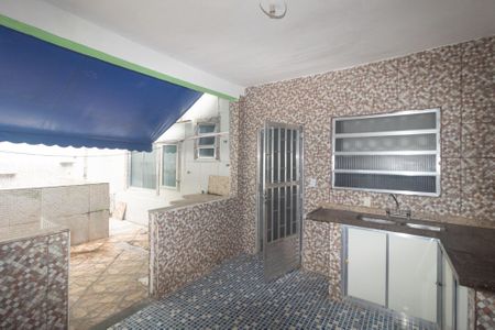 Casa para alugar com 80m², 2 quartos e 1 vaga Casa para alugar com 80m², 2 quartos e 1 vagaCozinha e Área de Serviço