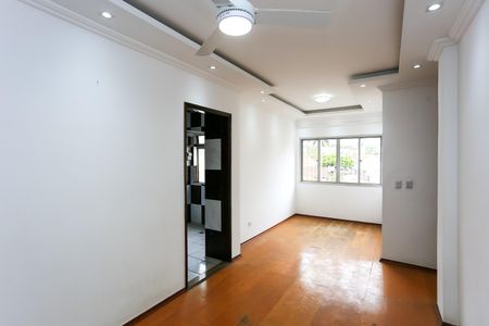 Apartamento à venda com 76m², 2 quartos e 1 vaga Apartamento à venda com 76m², 2 quartos e 1 vagaSala