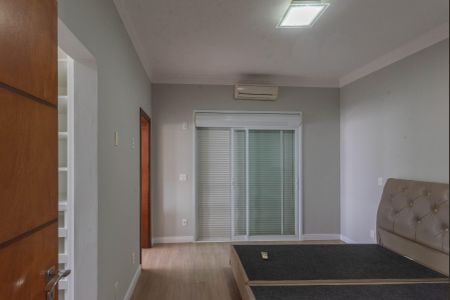 Casa de condomínio para alugar com 277m², 4 quartos e 4 vagas Casa de condomínio para alugar com 277m², 4 quartos e 4 vagasSuíte 1