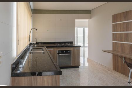 Casa de condomínio para alugar com 277m², 4 quartos e 4 vagas Casa de condomínio para alugar com 277m², 4 quartos e 4 vagasCozinha