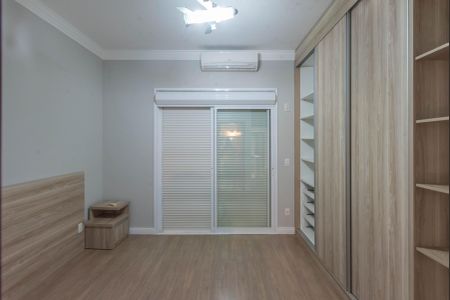 Casa de condomínio para alugar com 277m², 4 quartos e 4 vagas Casa de condomínio para alugar com 277m², 4 quartos e 4 vagasSuíte 2