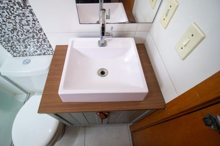 Banheiro  de kitnet/studio para alugar com 1 quarto, 40m² em Wanel Ville, Sorocaba